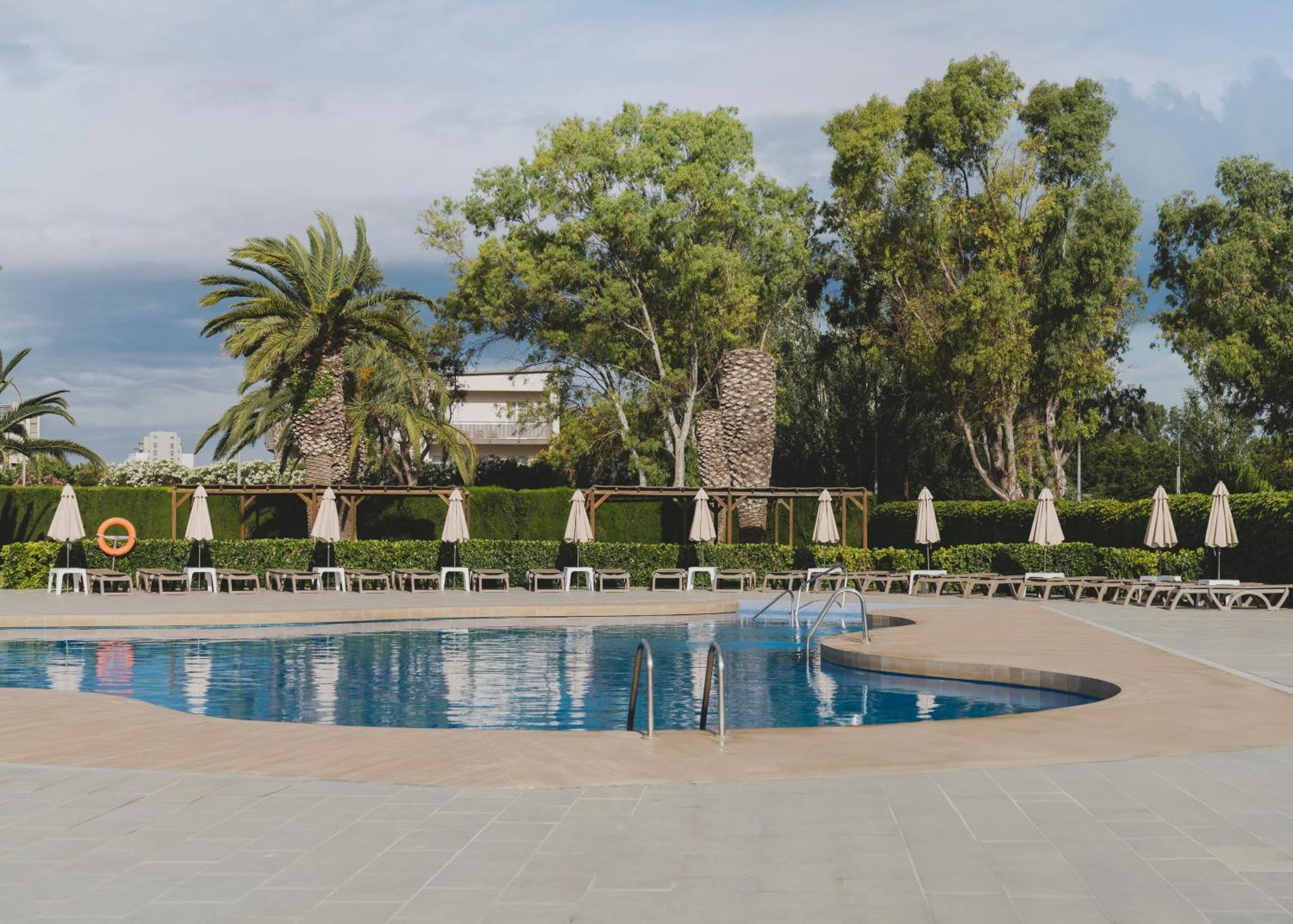 Hotel Spa Mediterraneo Park Roses Exterior photo