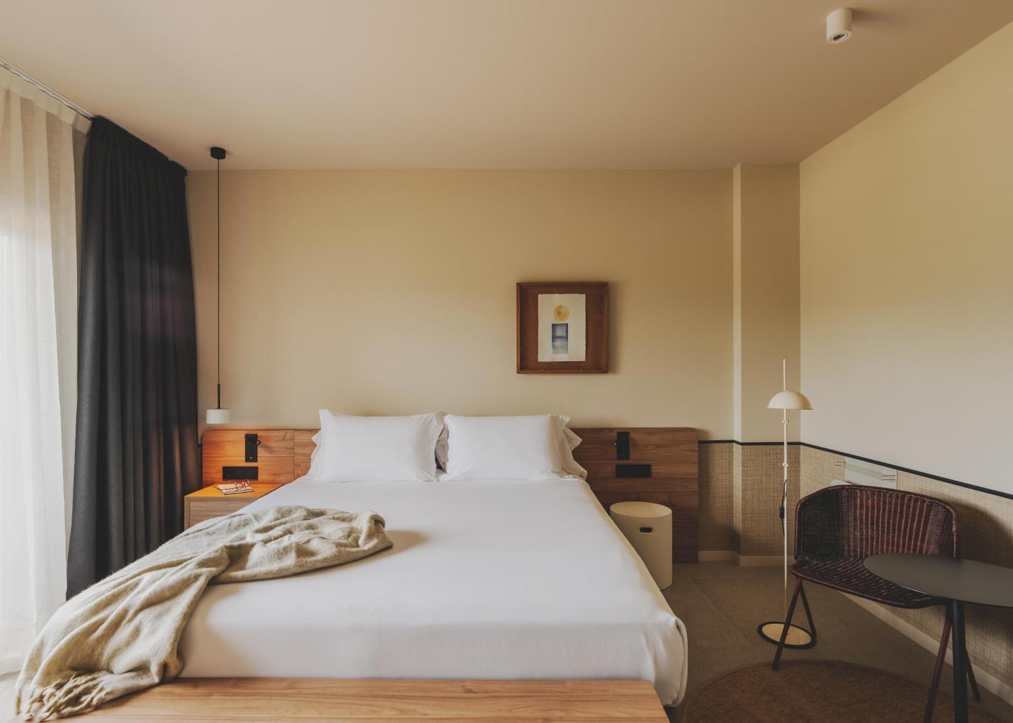 Hotel Spa Mediterraneo Park Roses Exterior photo