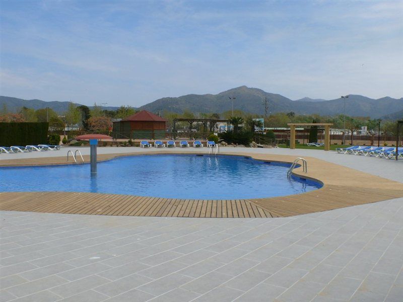 Hotel Spa Mediterraneo Park Roses Exterior photo
