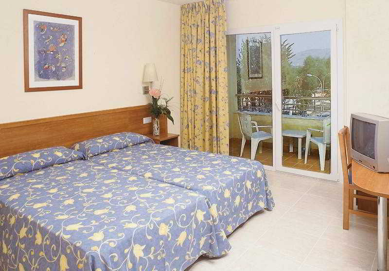Hotel Spa Mediterraneo Park Roses Exterior photo